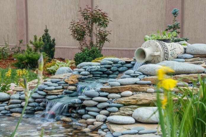 Знаете ли вы, как вода может преобразить ваш сад? Идеи для использования озер, фонтанов и ручьев в ландшафтном дизайне